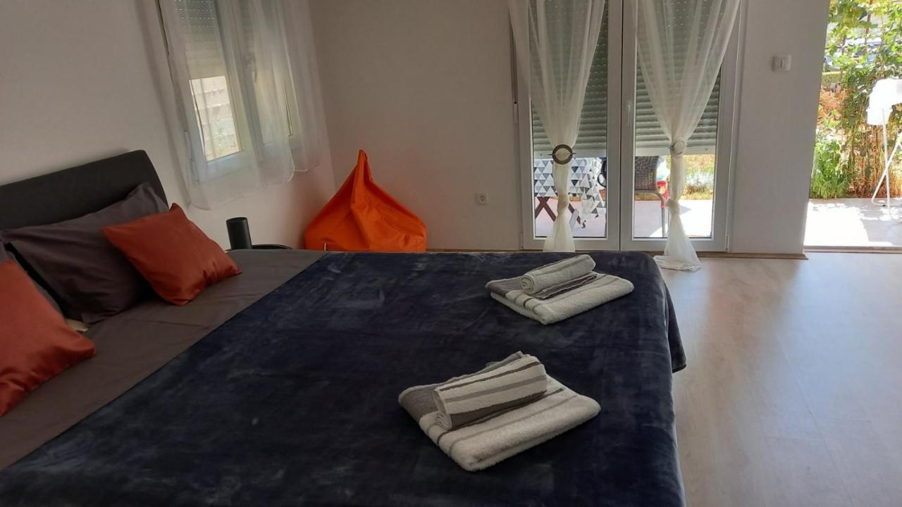 Leona Apartment Vidikovac, プーラ エクステリア 写真