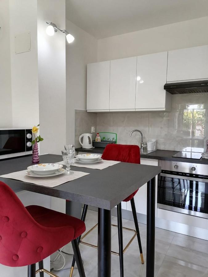 Leona Apartment Vidikovac, プーラ エクステリア 写真